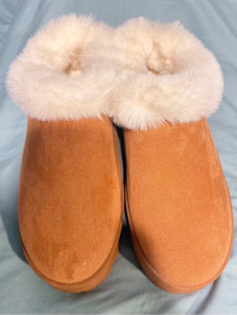 Cozy Faux Fur Lined Women's Slip-On Slippers - Tan US 8.5